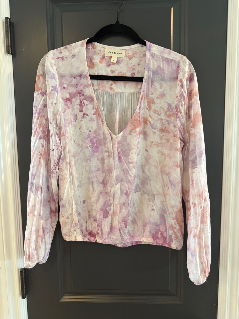 cloth & stone Pastel Watercolor V-Neck Blouse in Lavender and Pink